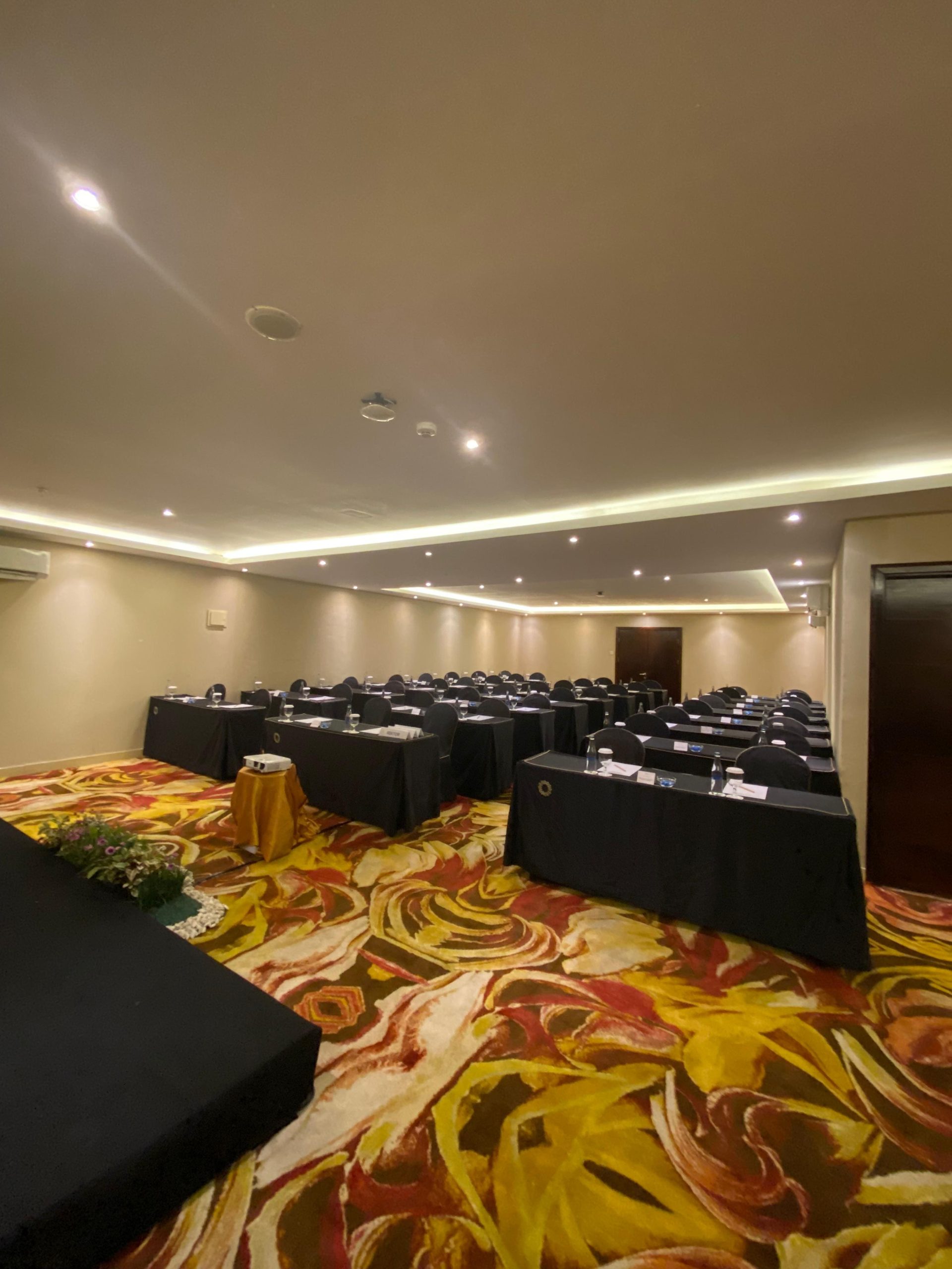 BOARDROOM photo 11
