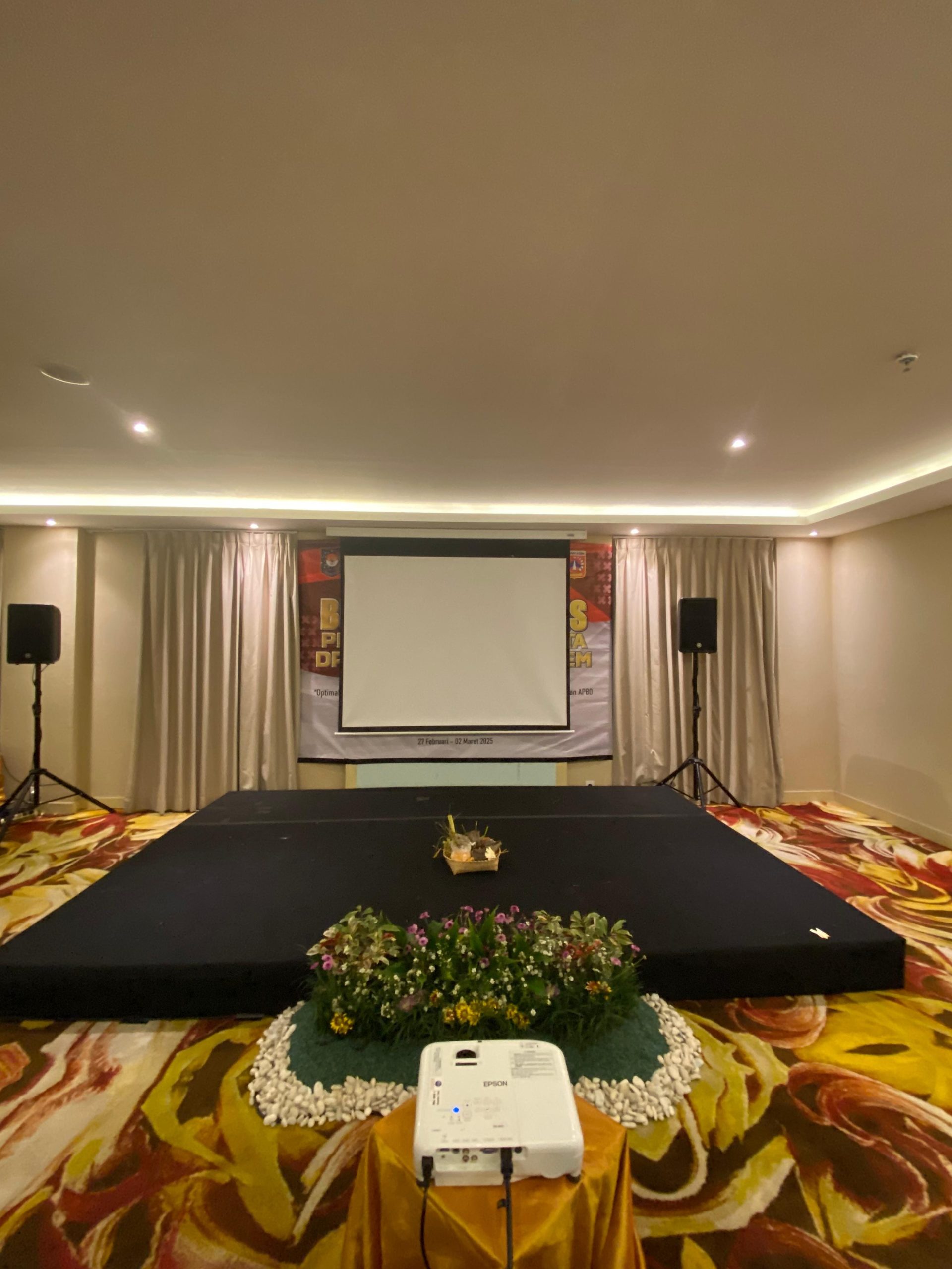 BOARDROOM photo 3