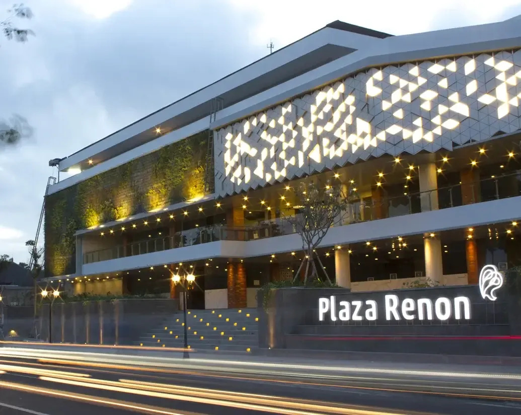Plaza Renon